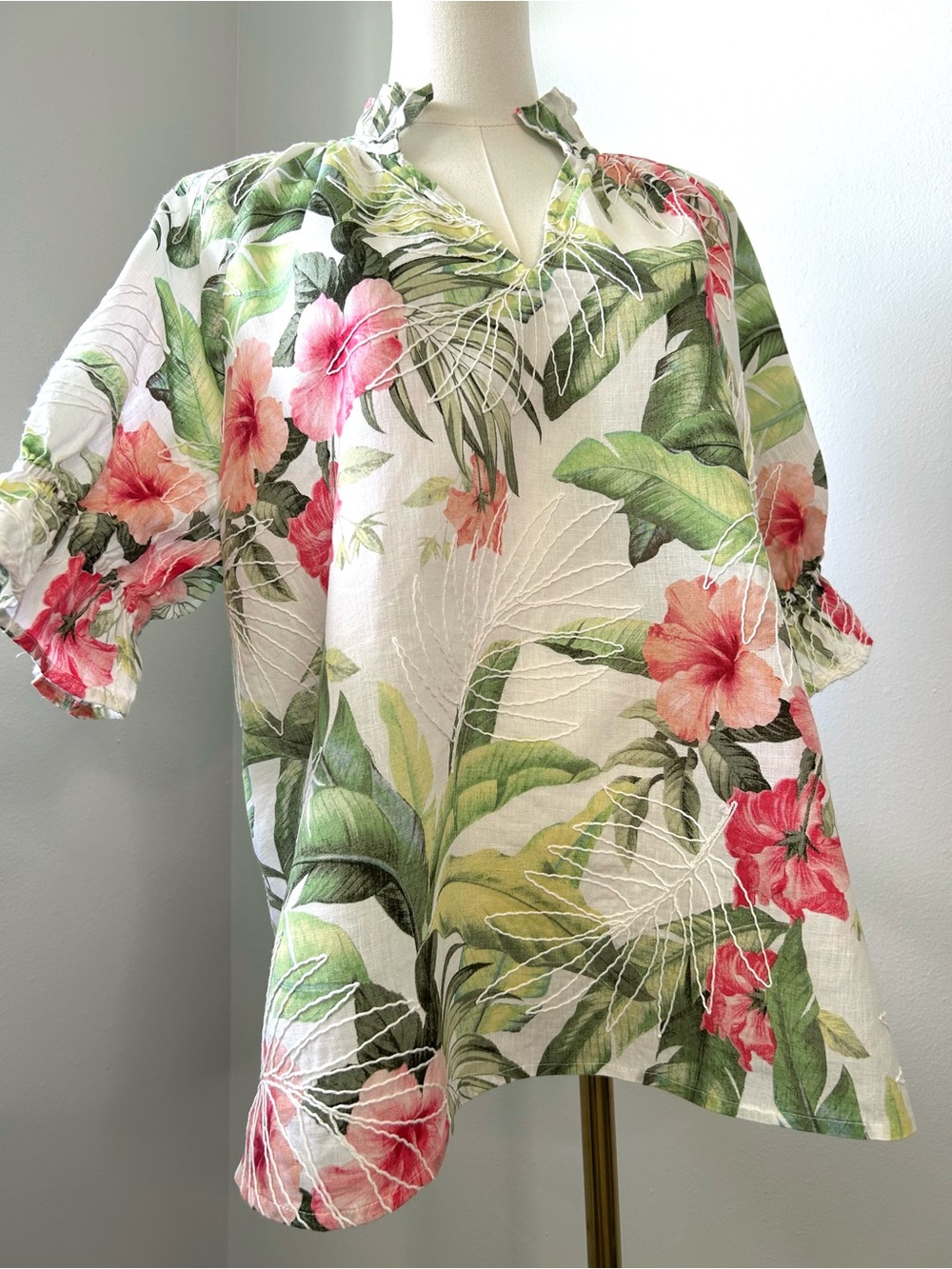 Tommy Bahama Linen Tropical Hibiscus Embroidered Ruffle Sleeve Top Womens L